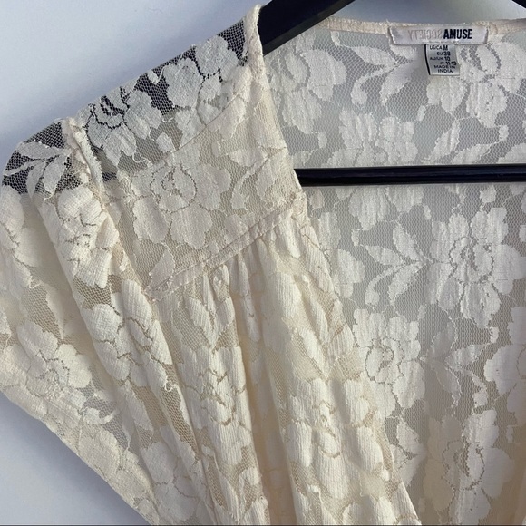 Amuse Society. Cream Lace Maxi Wrap Dress. Size Medium. - Picture 6 of 12